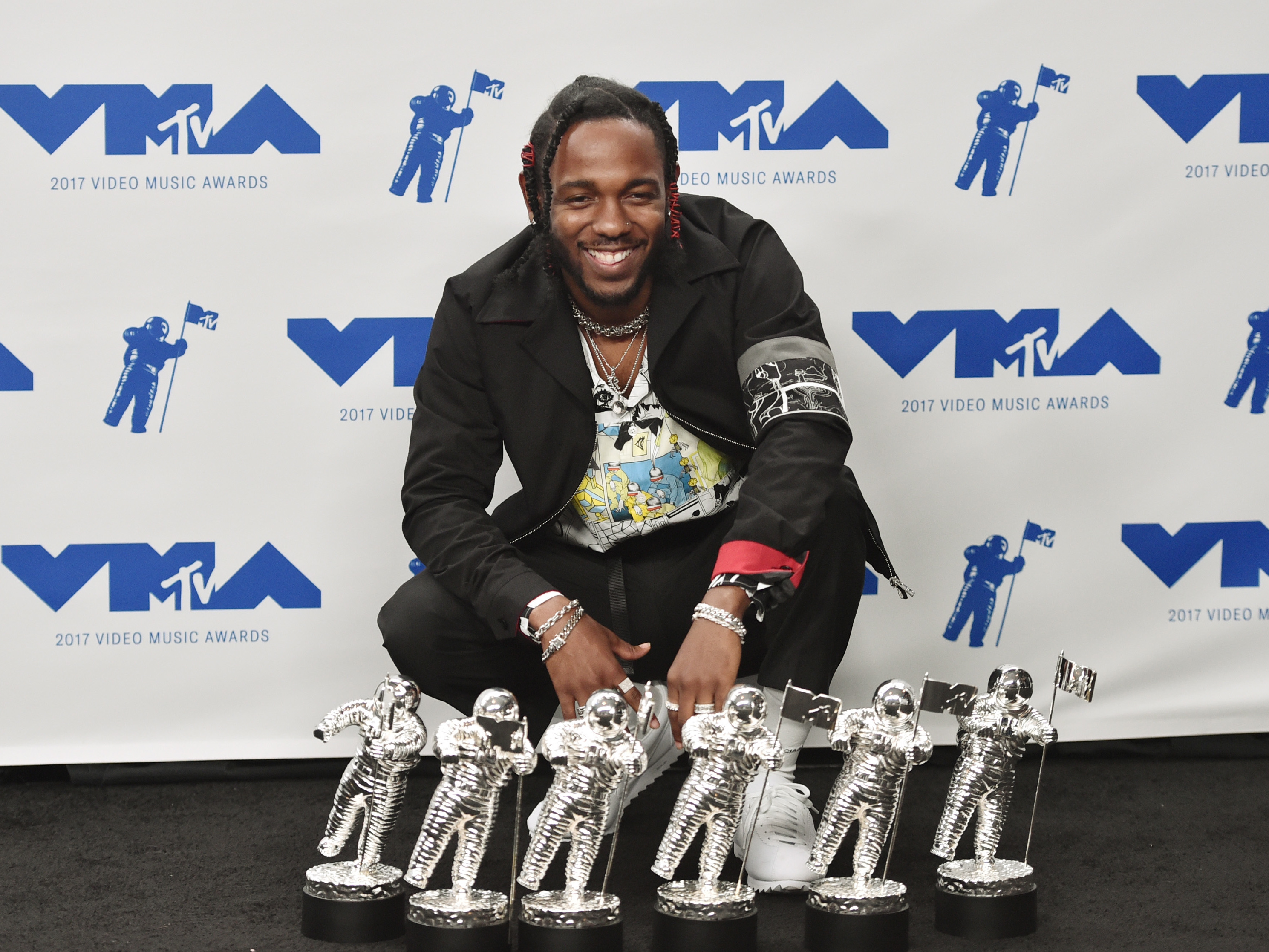 Kendrick Lamar Wins Big In The VMAs' Jarring Jumble Of Moments | 90.5 WESA
